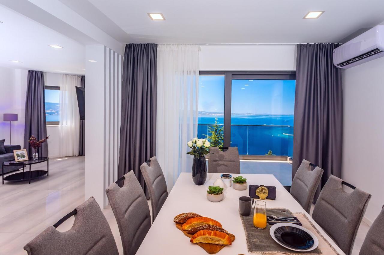 Villa Belvedere With Heated Pool, Billiards, Media Room, Sea Views,10 Pax أوميس المظهر الخارجي الصورة