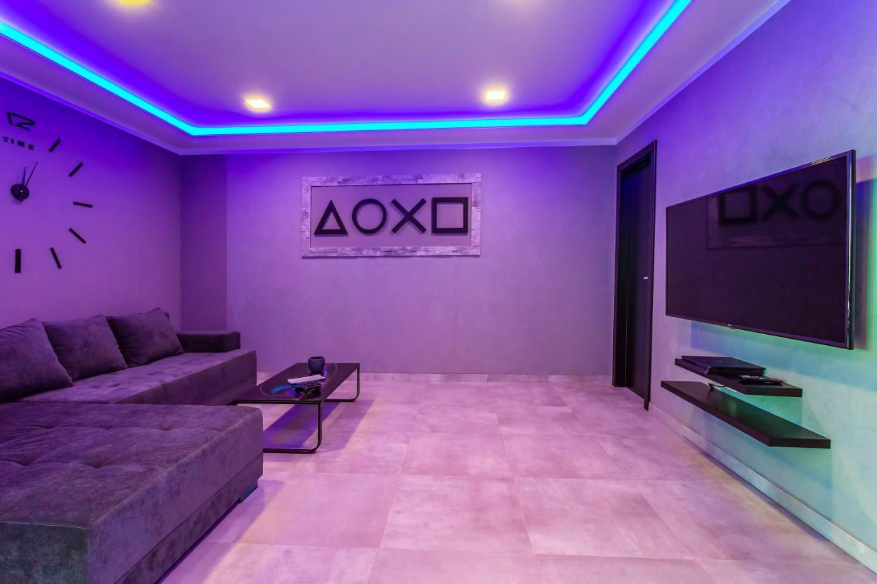 Villa Belvedere With Heated Pool, Billiards, Media Room, Sea Views,10 Pax أوميس المظهر الخارجي الصورة