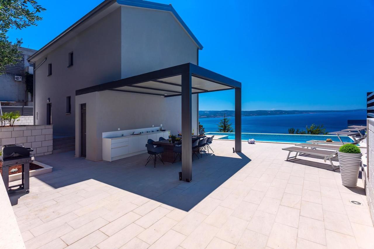 Villa Belvedere With Heated Pool, Billiards, Media Room, Sea Views,10 Pax أوميس المظهر الخارجي الصورة